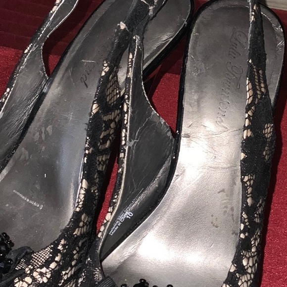 🤶2/$20 Lulu Townsend Heels - Picture 4 of 11